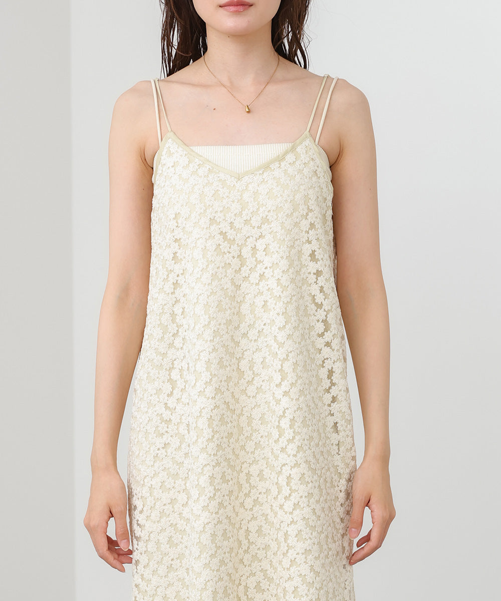 刺繍フラワーキャミワンピース