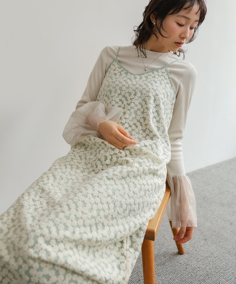 刺繍フラワーキャミワンピース
