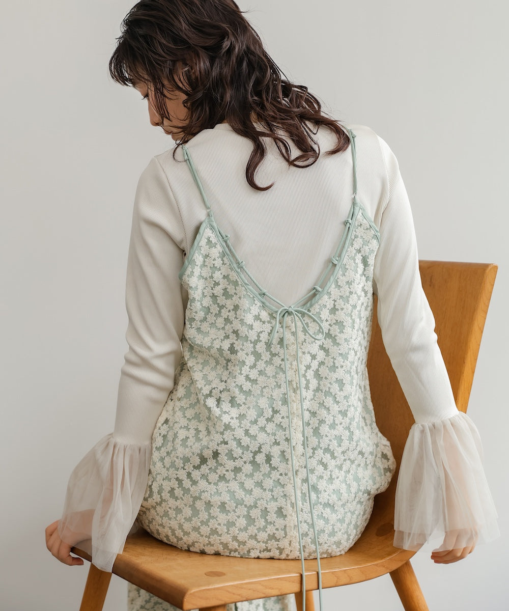 刺繍フラワーキャミワンピース