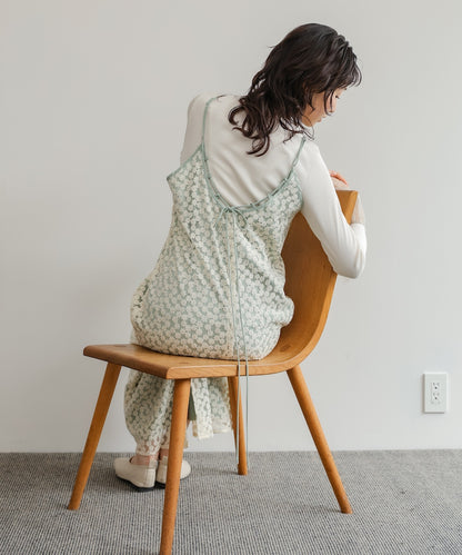 刺繍フラワーキャミワンピース