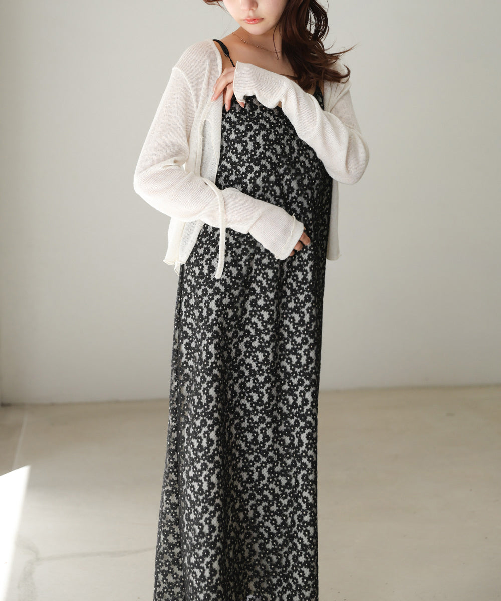 刺繍フラワーキャミワンピース