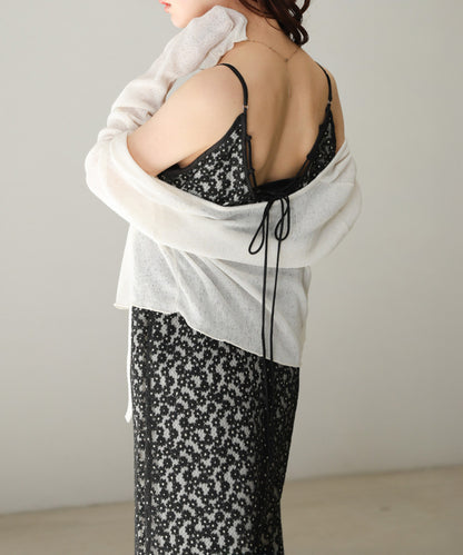 刺繍フラワーキャミワンピース