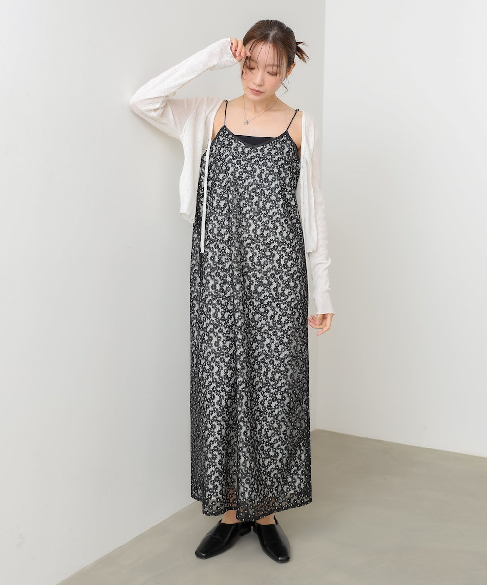 刺繍フラワーキャミワンピース