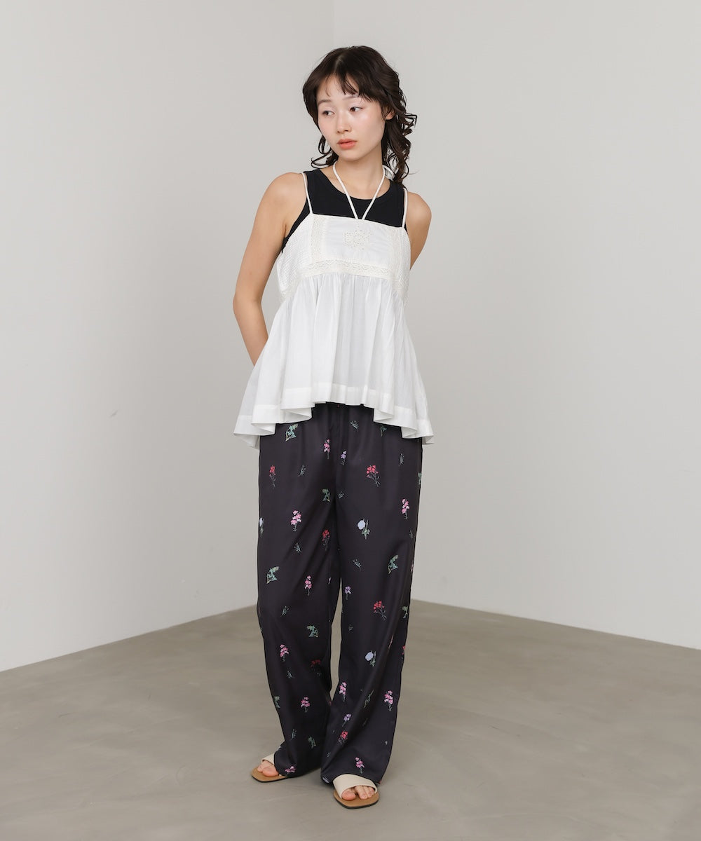 ピンタック刺繍レースキャミトップス