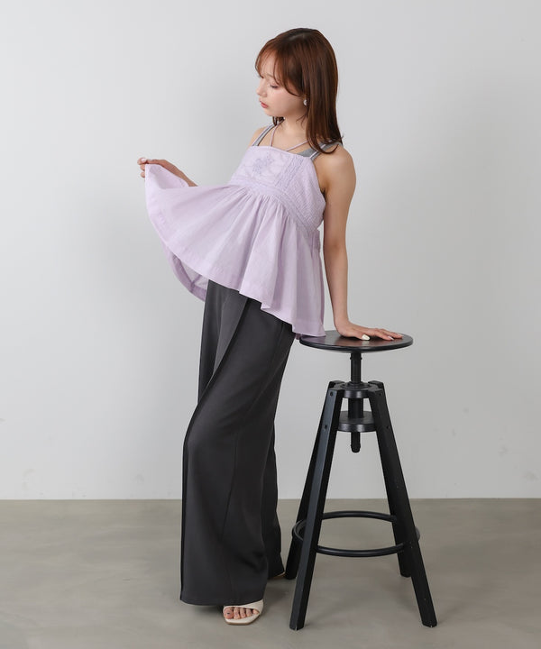 ピンタック刺繍レースキャミトップス