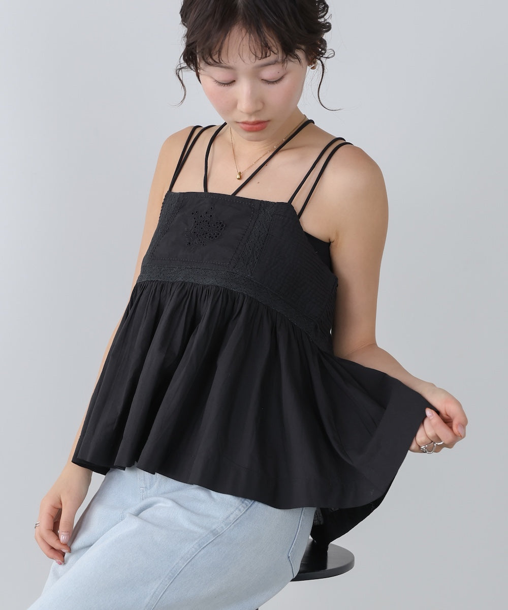 ピンタック刺繍レースキャミトップス