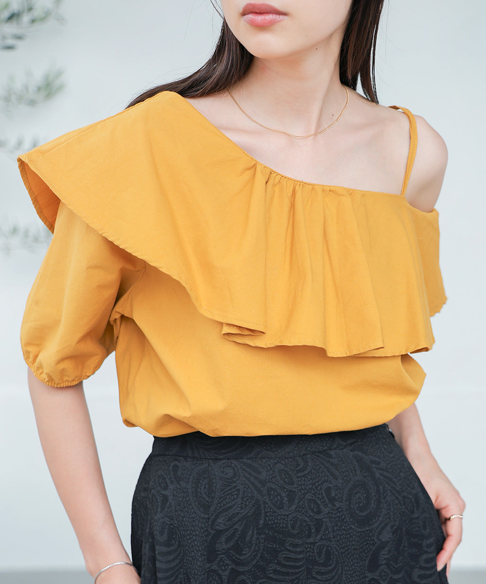 ASYMMETRICAL OFF SHOULDER BLOUSE