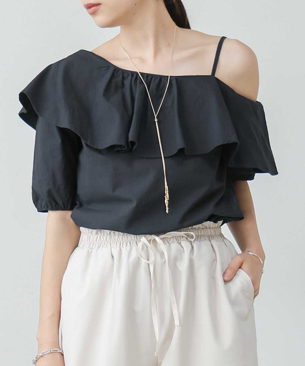 ASYMMETRICAL OFF SHOULDER BLOUSE
