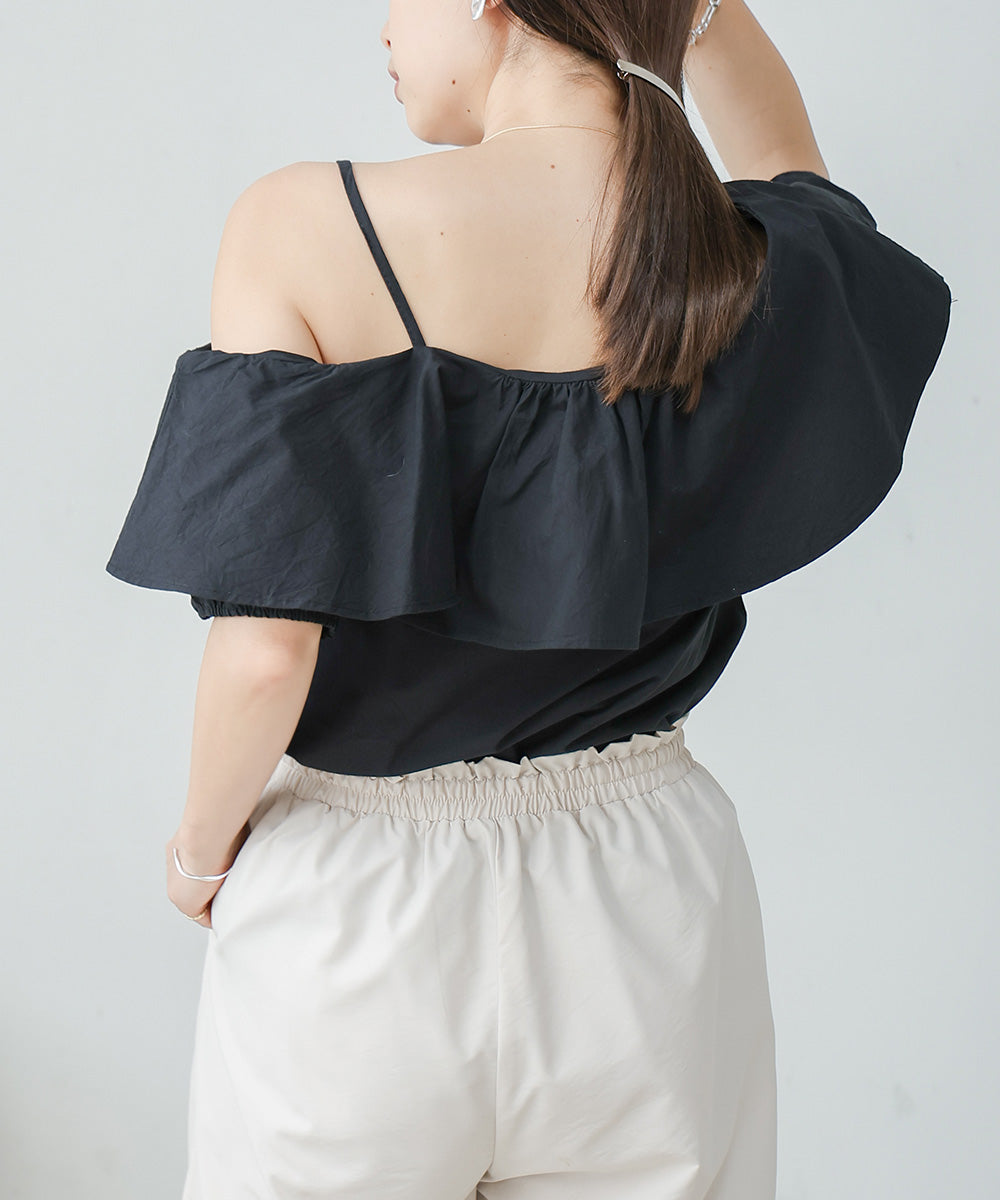 ASYMMETRICAL OFF SHOULDER BLOUSE