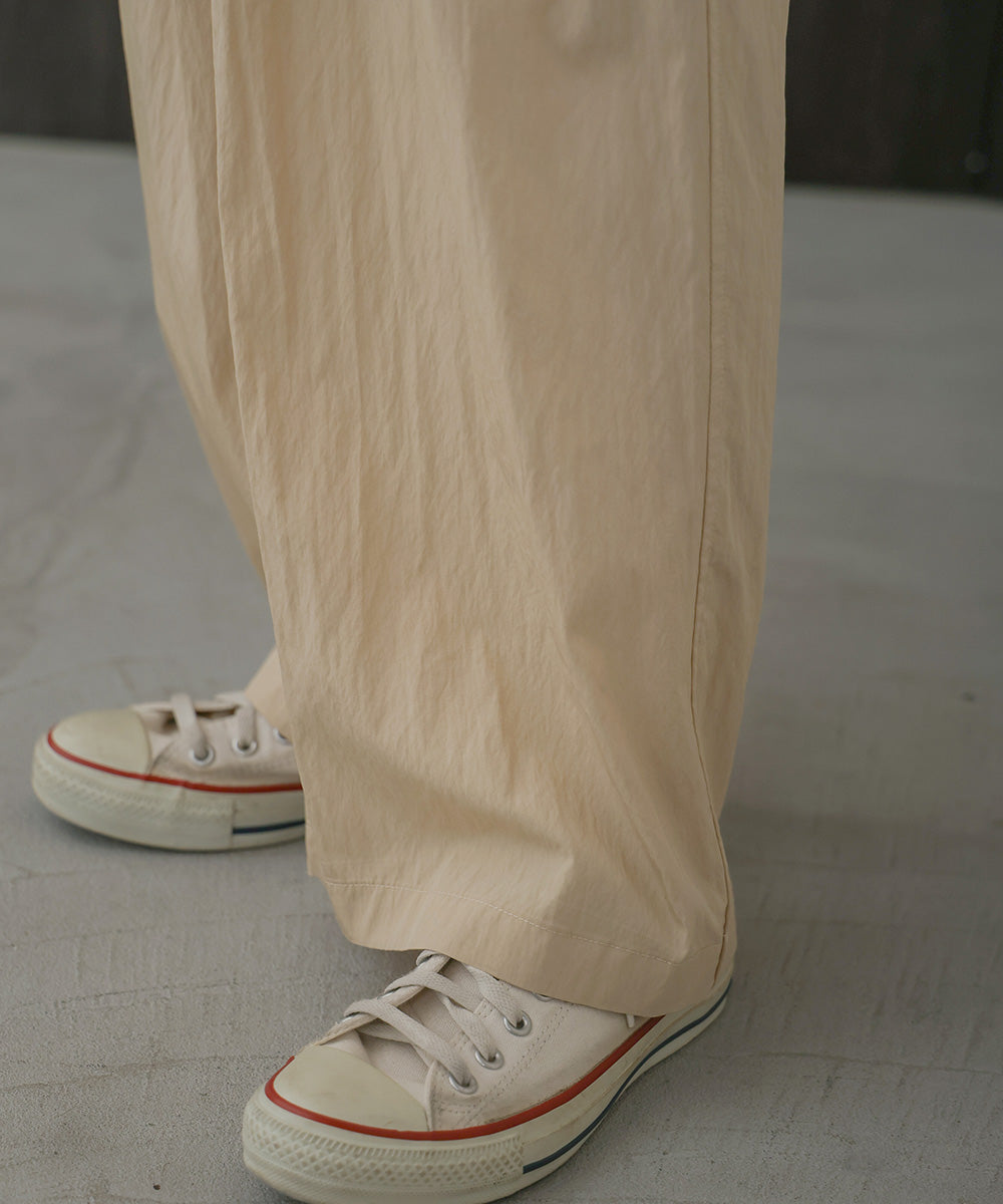 SEMI-WIDE NYLON PANTS