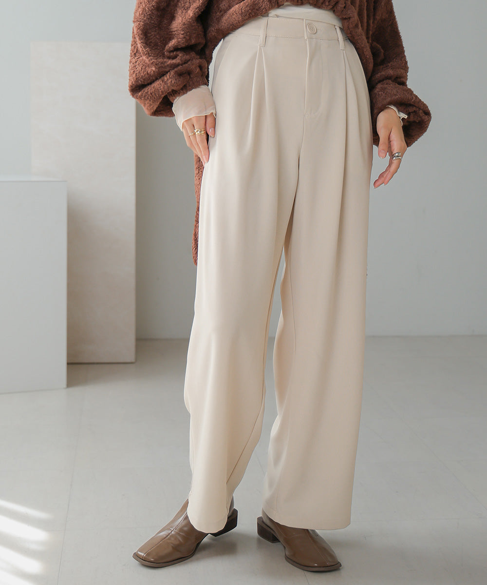 2 TUCK CENTER PRESS STRAIGHT PANTS