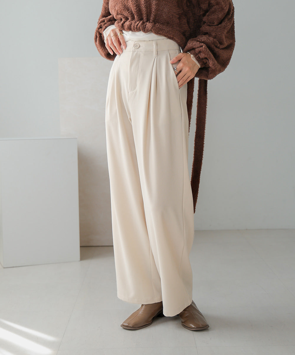 2 TUCK CENTER PRESS STRAIGHT PANTS
