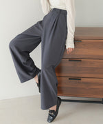 2 TUCK CENTER PRESS STRAIGHT PANTS