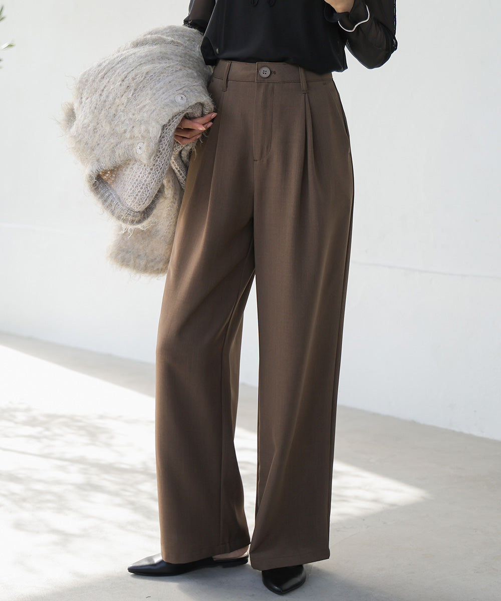 2 TUCK CENTER PRESS STRAIGHT PANTS