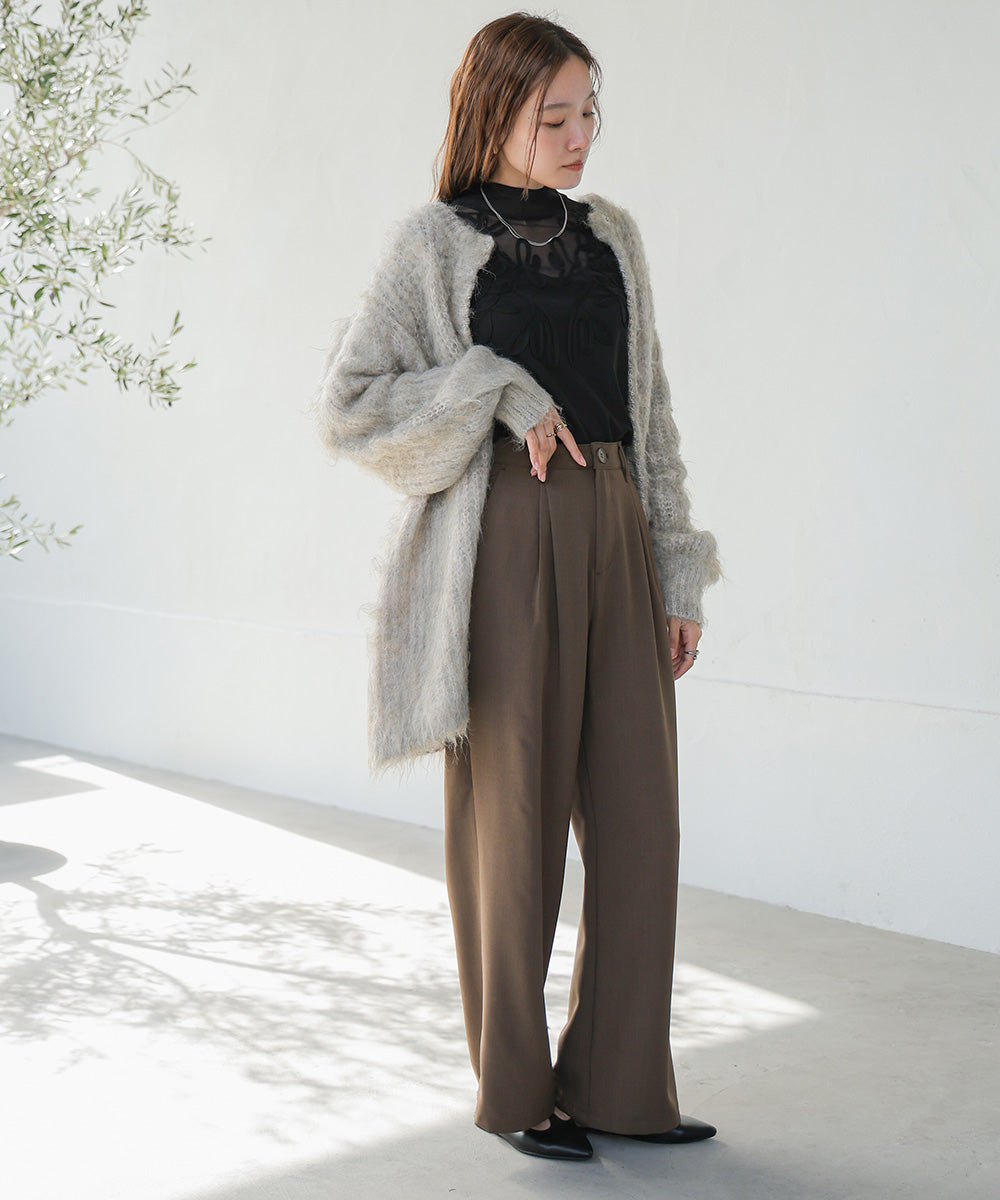 2 TUCK CENTER PRESS STRAIGHT PANTS