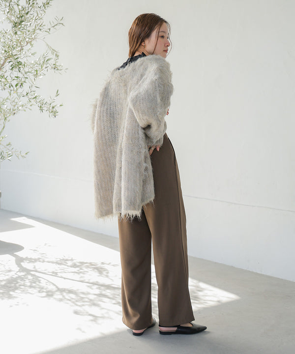 2 TUCK CENTER PRESS STRAIGHT PANTS