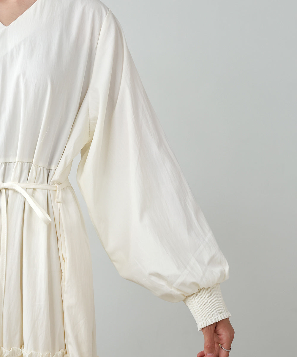 V-NECK GATHERED ONEPIECE
