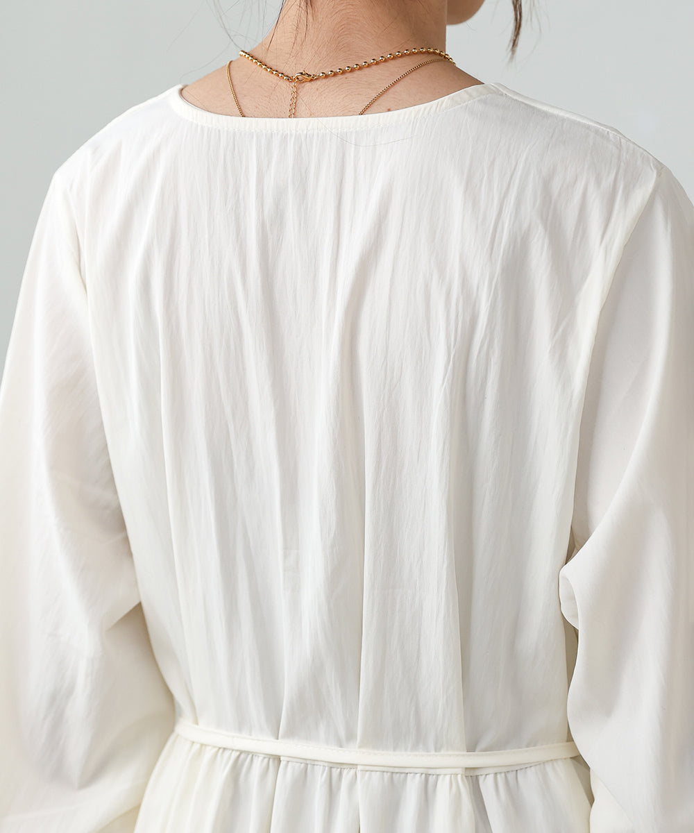 V-NECK GATHERED ONEPIECE