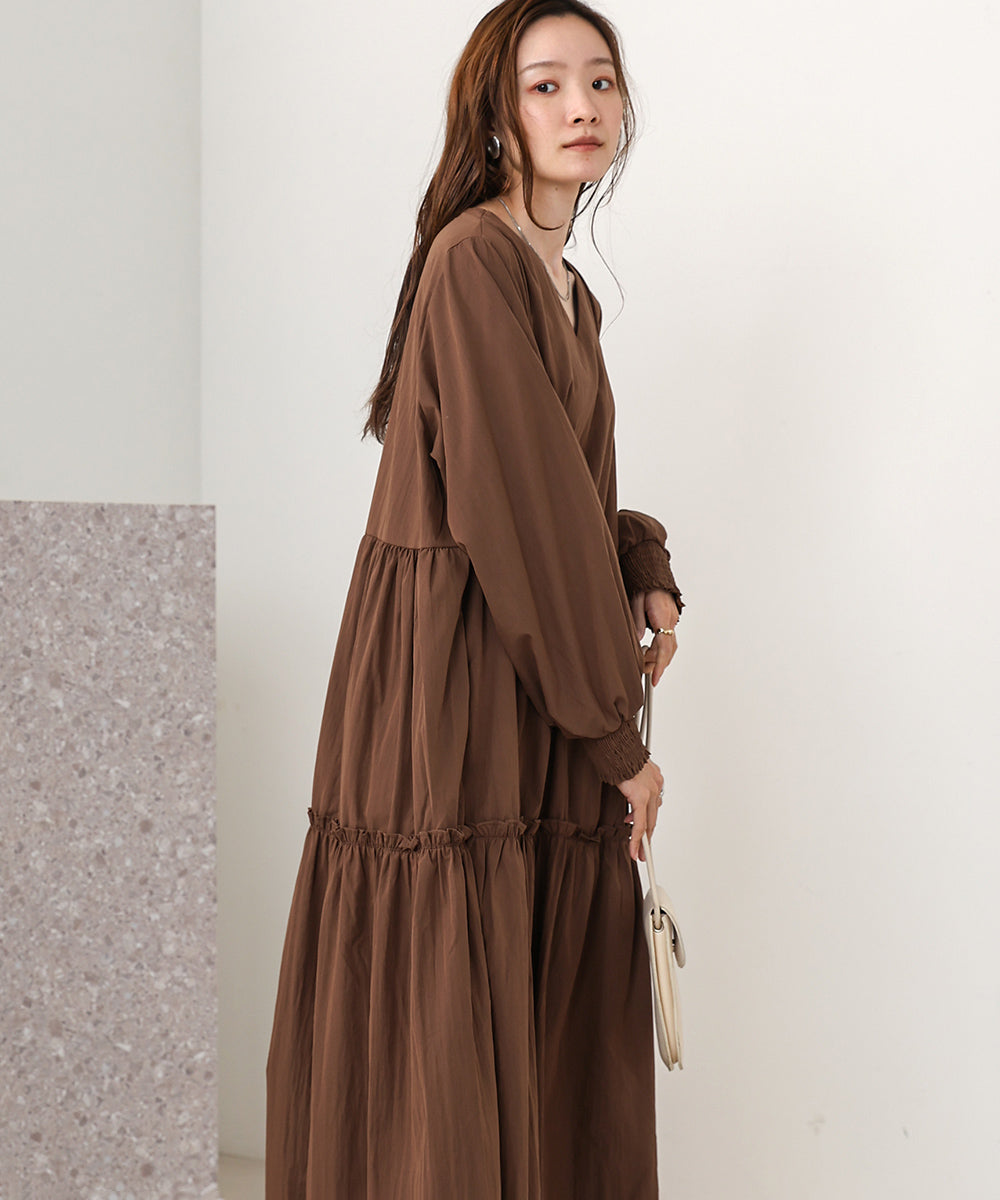 V-NECK GATHERED ONEPIECE