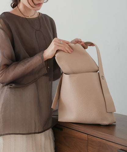 one handle shoulder bag with pouch