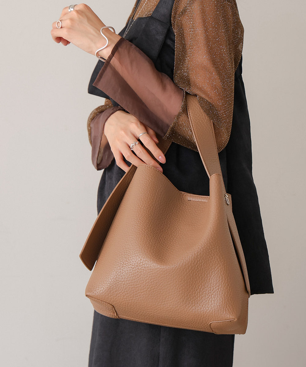 one handle shoulder bag with pouch