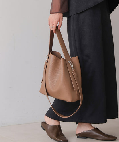 one handle shoulder bag with pouch