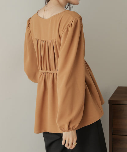 tuck ribbon blouse