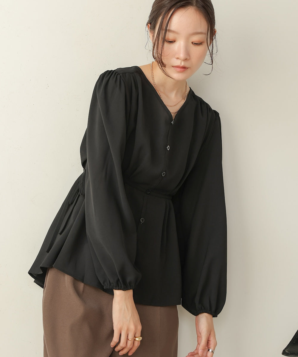 tuck ribbon blouse