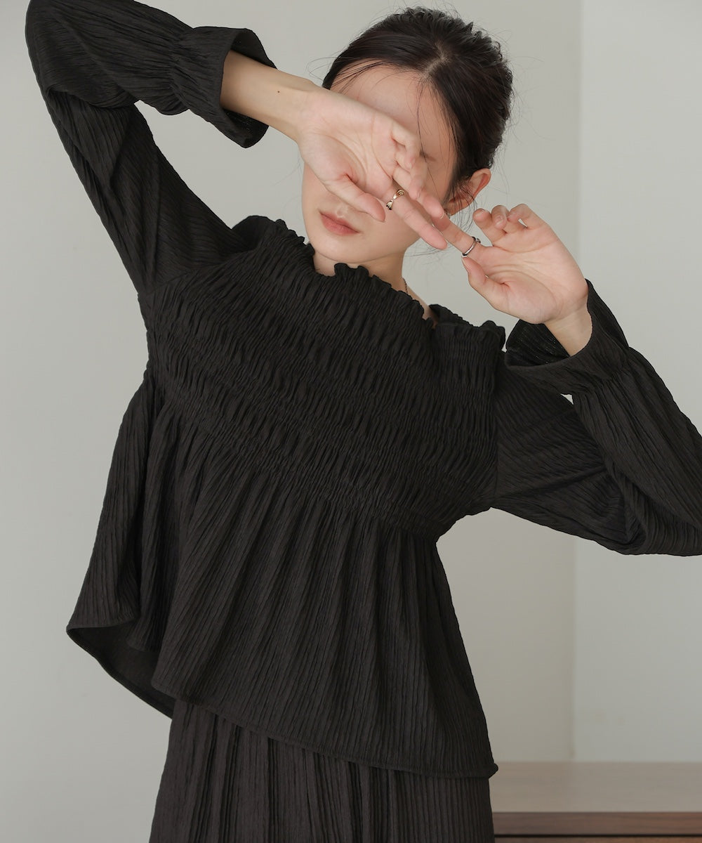 square neck tops + relaxed pants setup