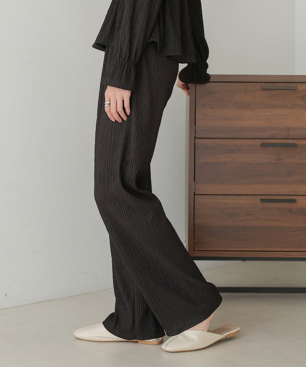 square neck tops + relaxed pants setup