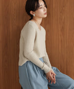 switching knit tops