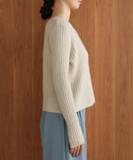 switching knit tops