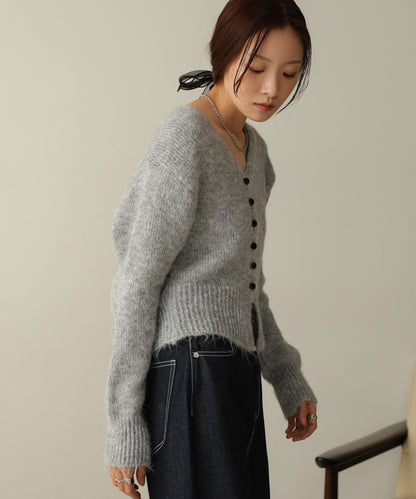 ［KNIT20％OFF］short shaggy covered-button cardigan