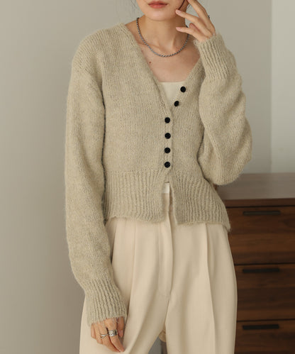 ［KNIT20％OFF］short shaggy covered-button cardigan