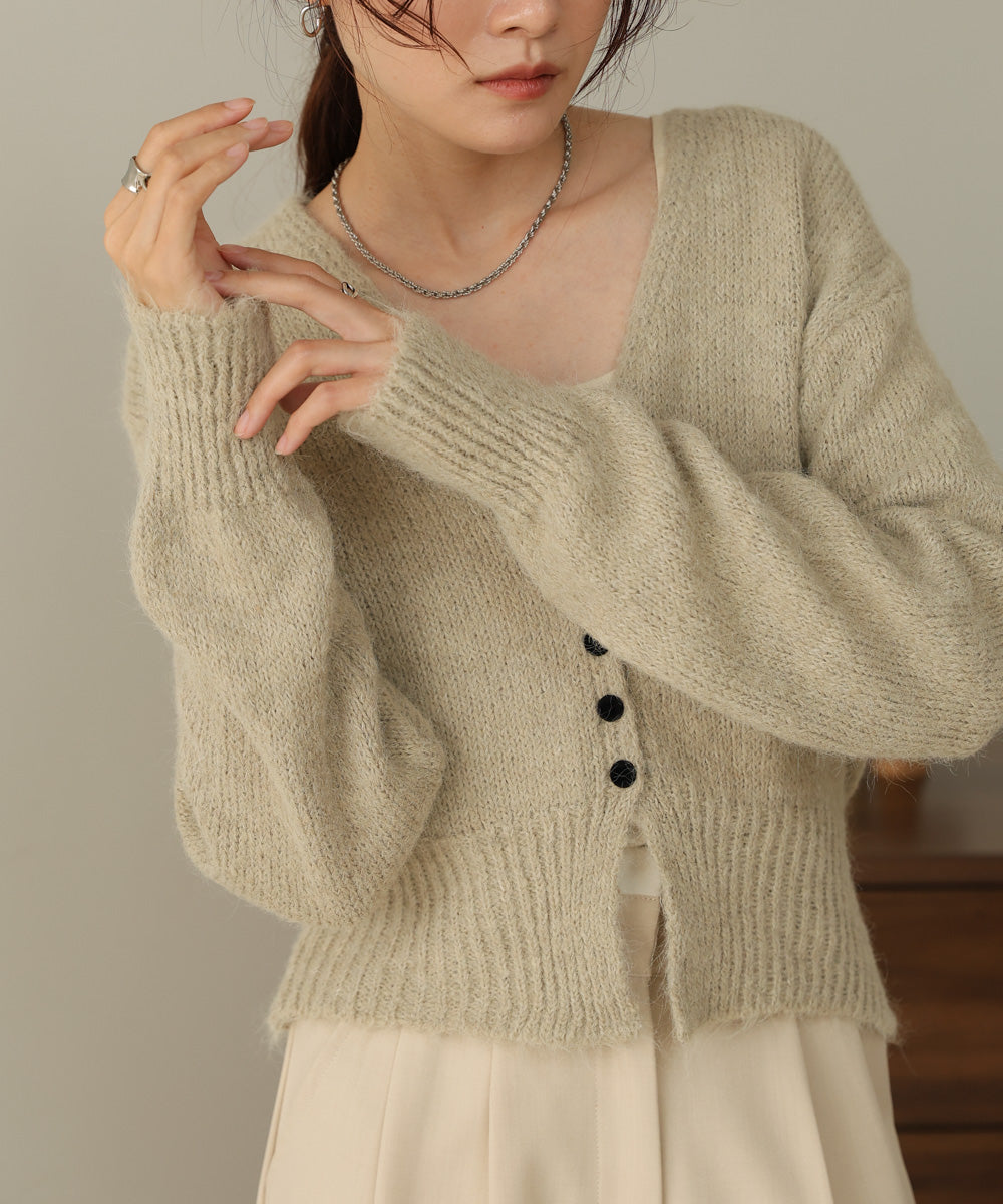 ［KNIT20％OFF］short shaggy covered-button cardigan