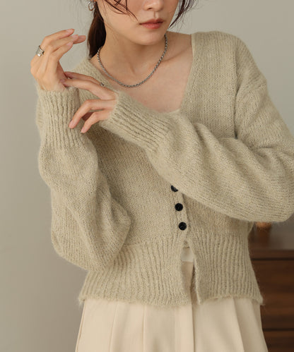 ［KNIT20％OFF］short shaggy covered-button cardigan