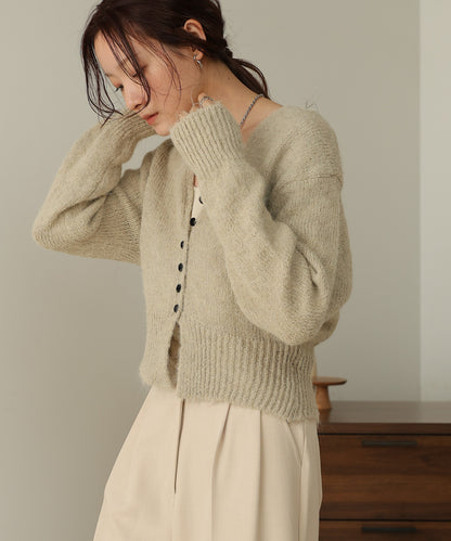 ［KNIT20％OFF］short shaggy covered-button cardigan