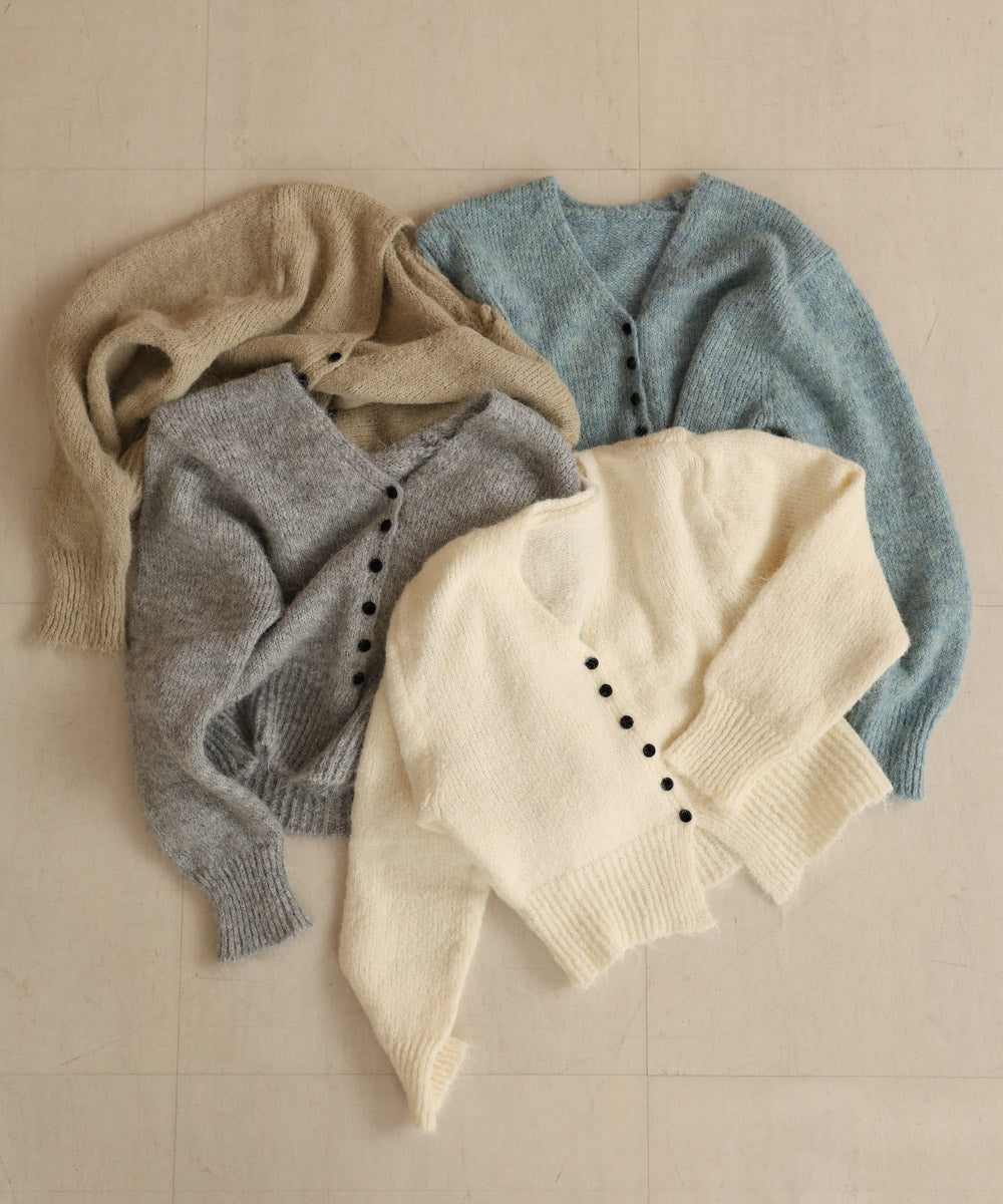 ［KNIT20％OFF］short shaggy covered-button cardigan