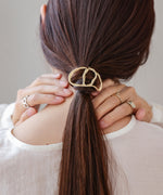matte metal nuance hair cuff