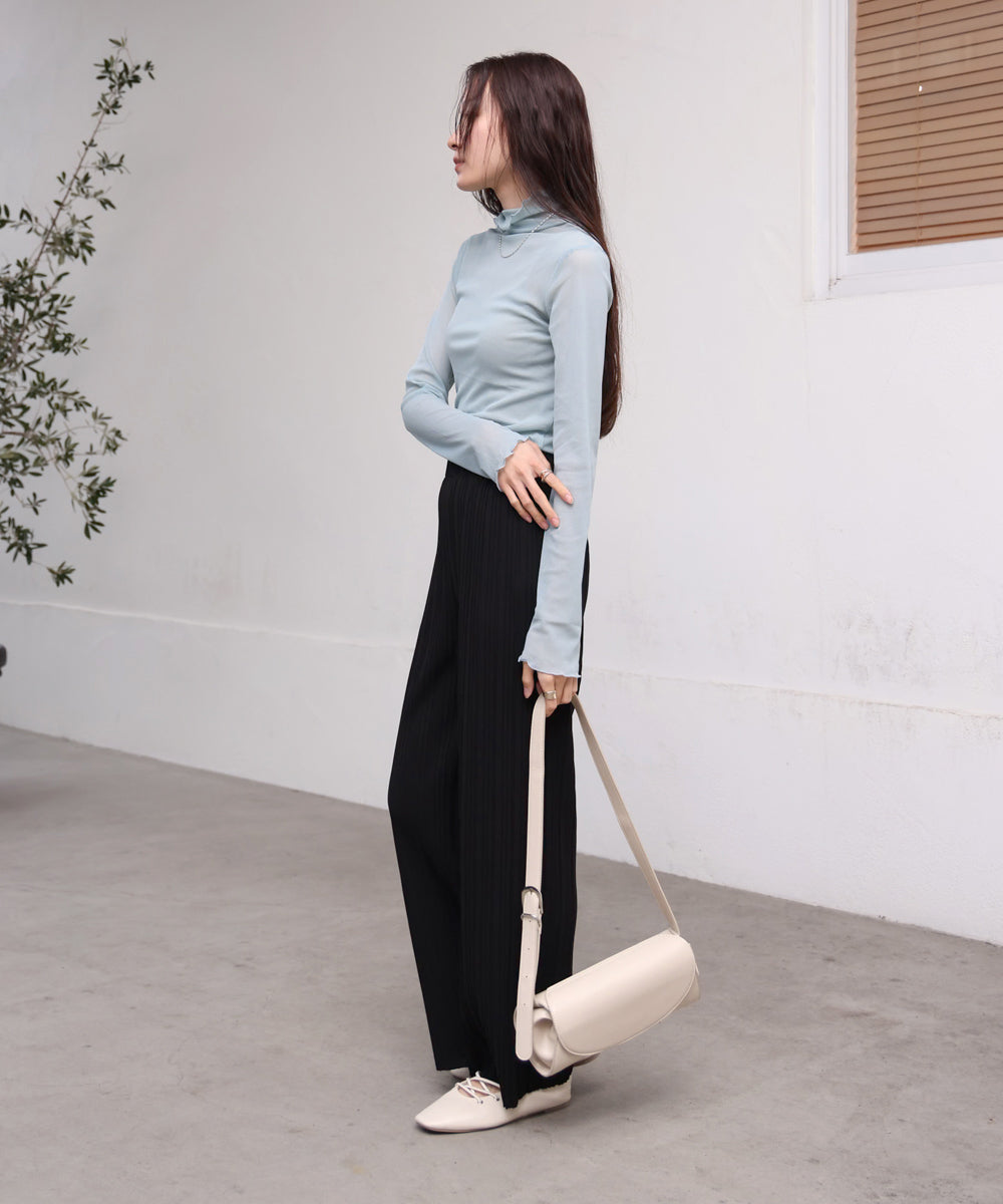 シアーハイネックメロートップス