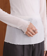 シアーハイネックメロートップス