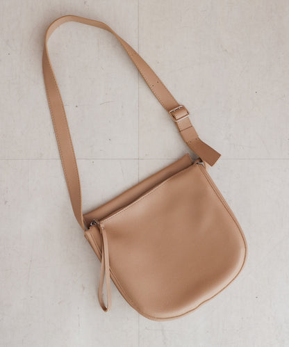 side belt design shoulder bag