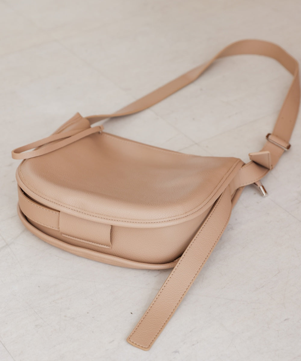 side belt design shoulder bag