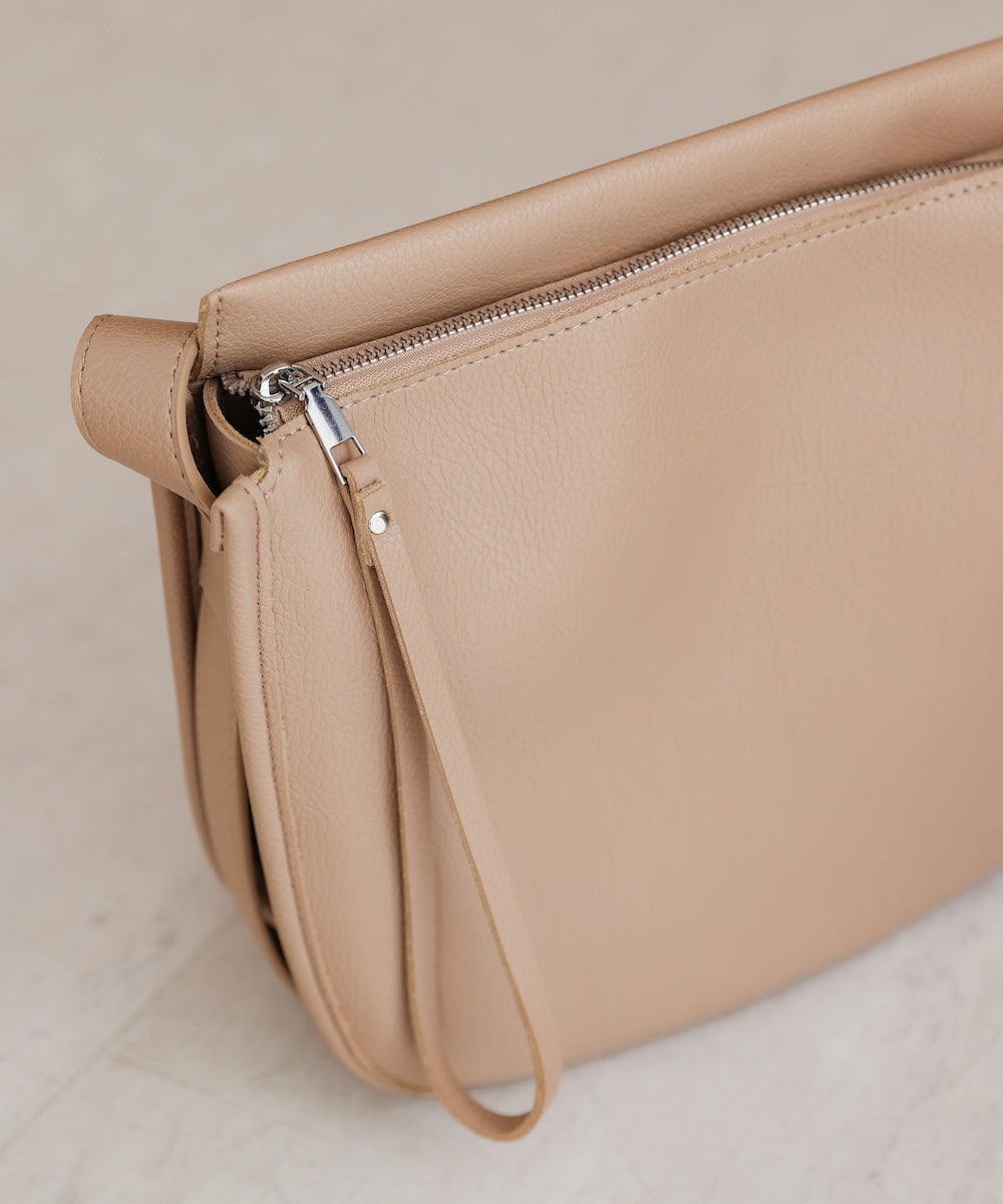 side belt design shoulder bag