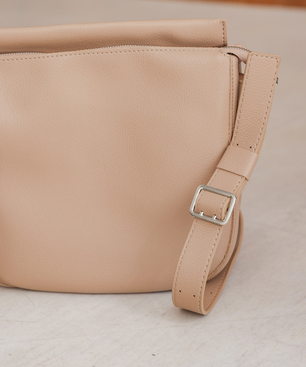 side belt design shoulder bag