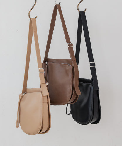 side belt design shoulder bag