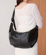 ショルダークロワッサンバッグ