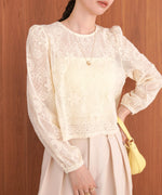 花柄レースブラウス