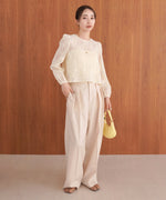 花柄レースブラウス