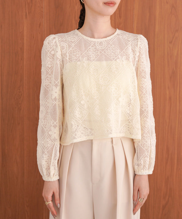 花柄レースブラウス